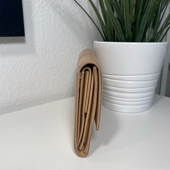 Cartier Tan Leather Wallet - Picture 6 of 16